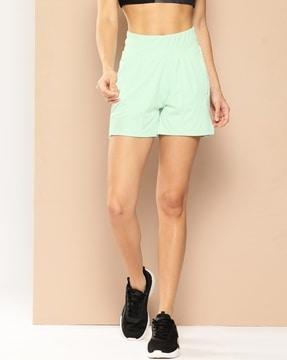 women knit shorts with insert pockets