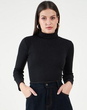 women knitted high-neck fitted top