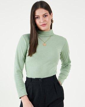 women knitted high-neck fitted top