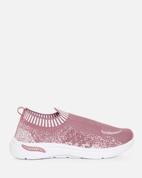 women knitted low-top slip-on shoes