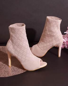 women knitted peep-toe stilettos