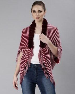 women knitted poncho with fringes