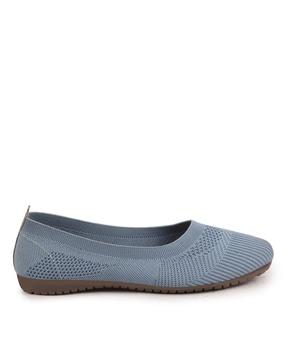 women knitted regular fit slip-on with round shape