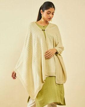 women knitted shawl