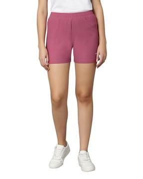 women knitted shorts with mid rise waist