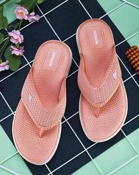 women knitted thong flip-flops