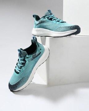 women lace-up sports shoes