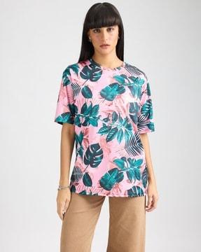 women leaf print regular fit crew-neck t-shirt