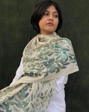 women leaf print scarf with contras border