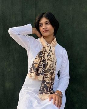 women leaf print scarf