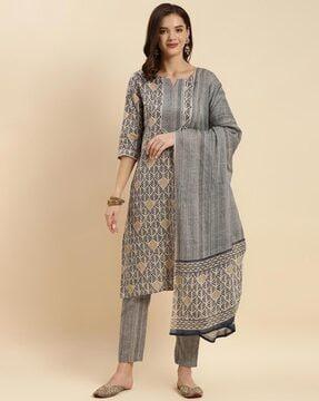 women leaf print straight kurta set with dupatta