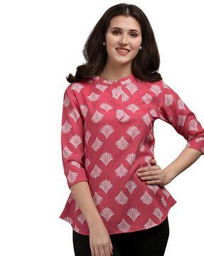 women leaf print top