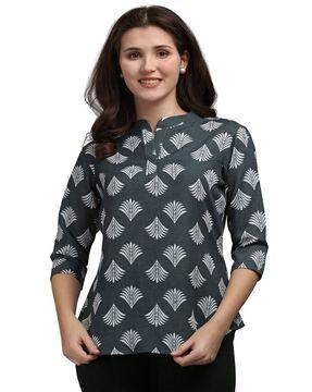 women leaf print top