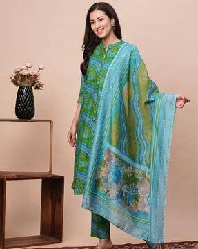 women leheriya print panelled straight kurta set with dupatta