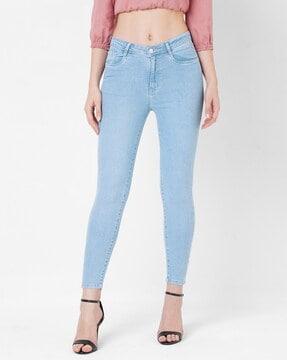 women light-wash skinny fit jeans