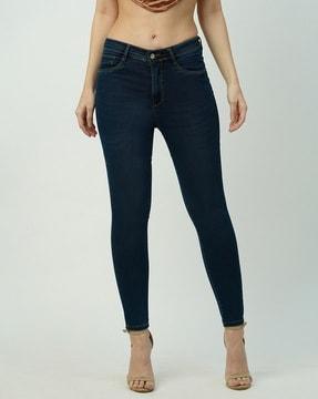 women light-wash skinny fit jeans