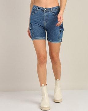 women lightly-washed cargo shorts