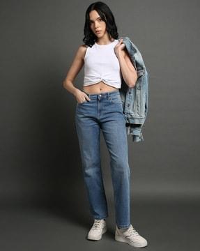 women lightly washed regular fit jeans