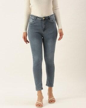 women lightly washed skinny fit jeans