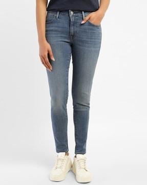 women lightly washed skinny fit jeans