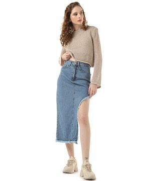 women lightly washed straight skirt with curved slit