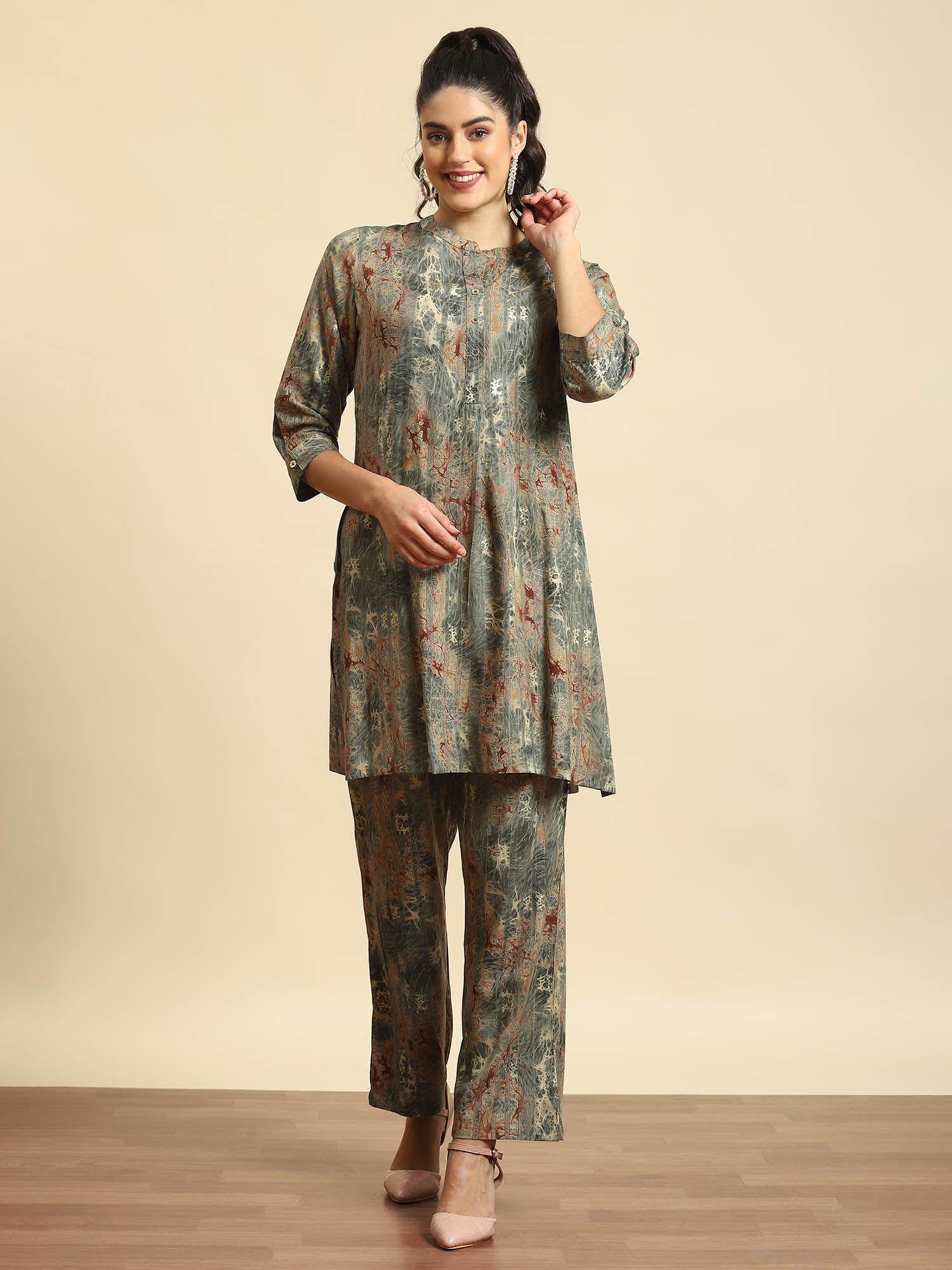 women liva rayon olive abstract print co-ord kurta & pants (set of 2)