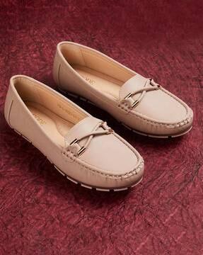 women loafers with bow accent