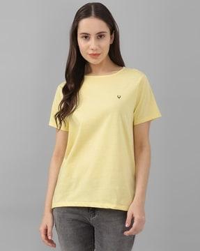 women logo embroidered regular fit round-neck t-shirt