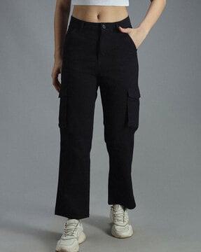 women loose fit pants with flap pockets