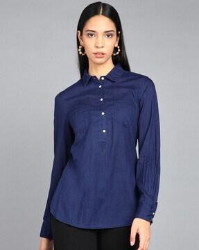 women loose fit shirt with patch pockets