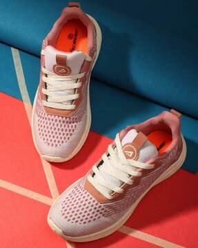 women low-top lace-up running shoes