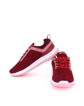 women low-top lace-up running shoes