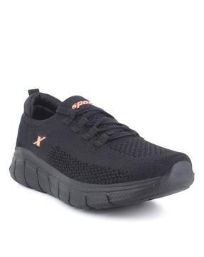 women low-top lace-up running shoes