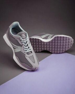 women low-top lace-up running shoes