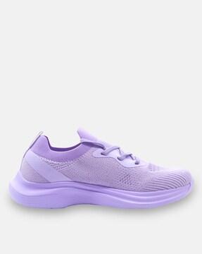 women low-top lace-up training shoes