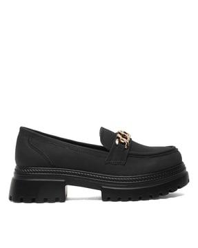 women low-top loafers with metal accent