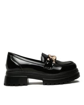 women low-top loafers with metal accent