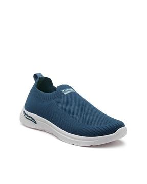 women low-top slip-on shoes