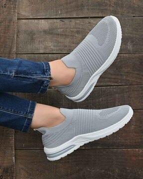 women low-top slip-on shoes