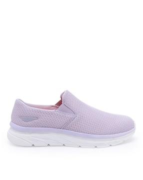 women low-top slip-on walking shoes