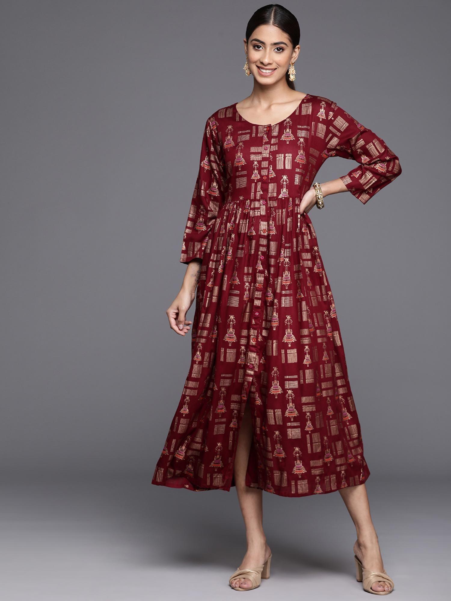 women maroon a-line midi dress with round neck