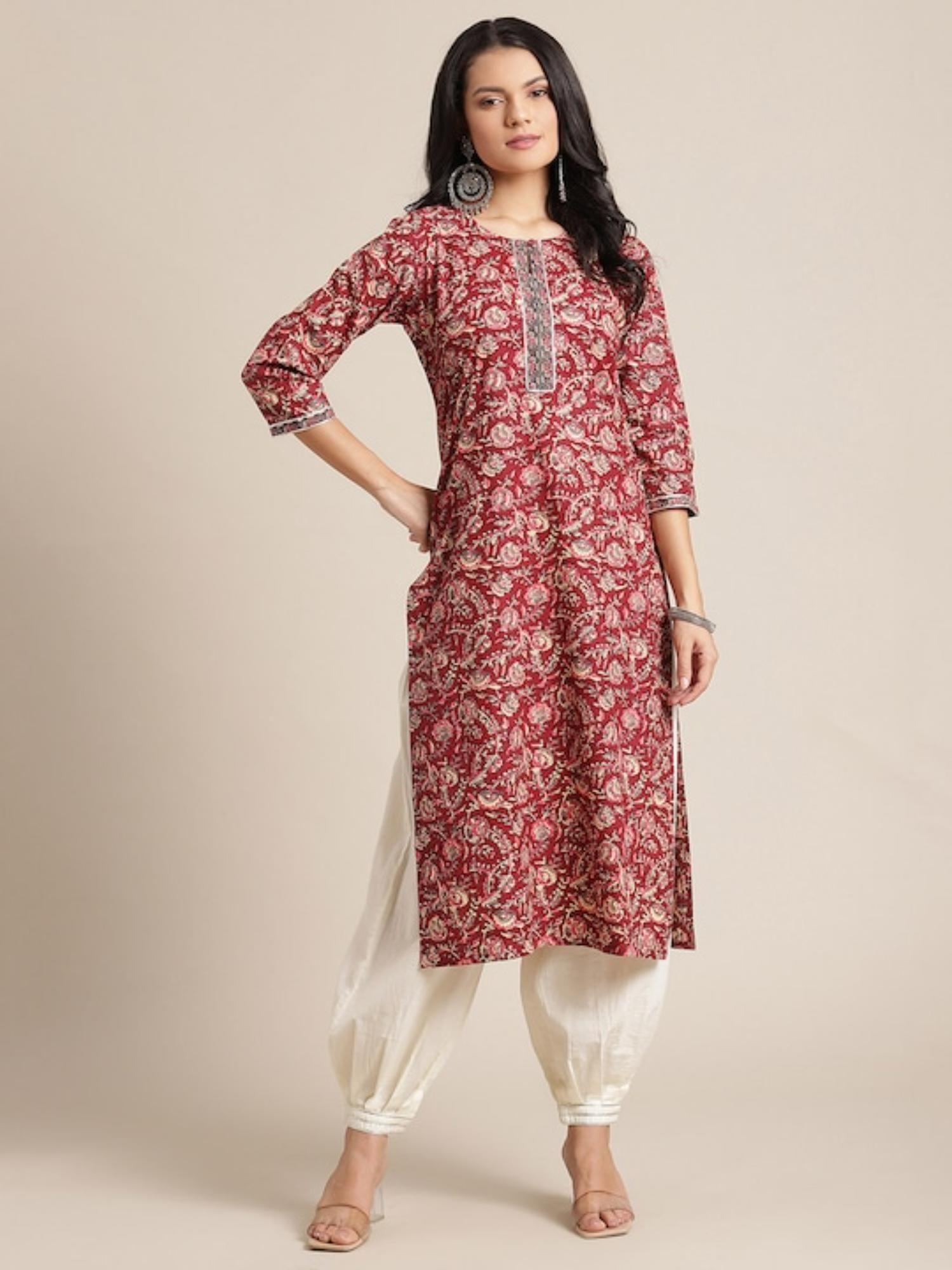 women maroon floral printed kurta with gota on yoke and sleeves