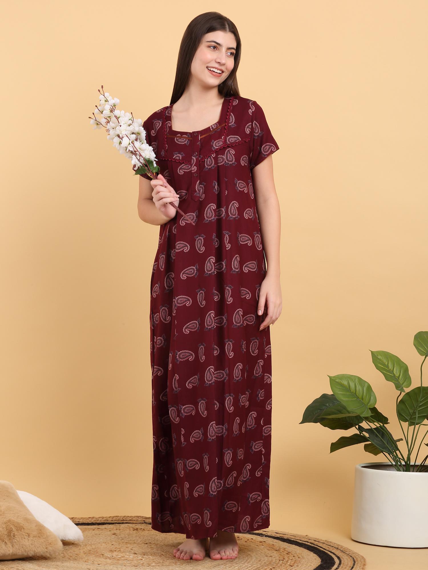 women maroon paisley printed square neck nightdress