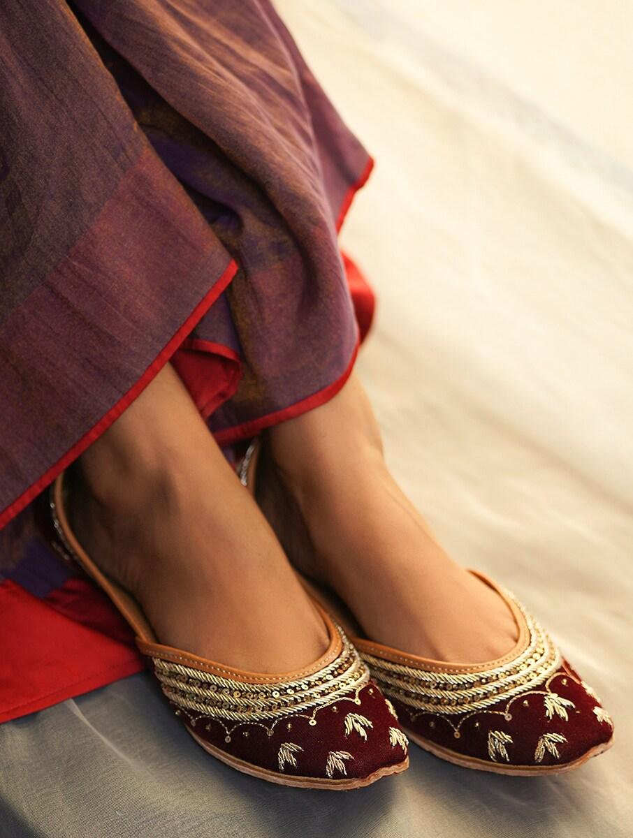 women maroon red leather embroidered juttis mojris &amp; juttis