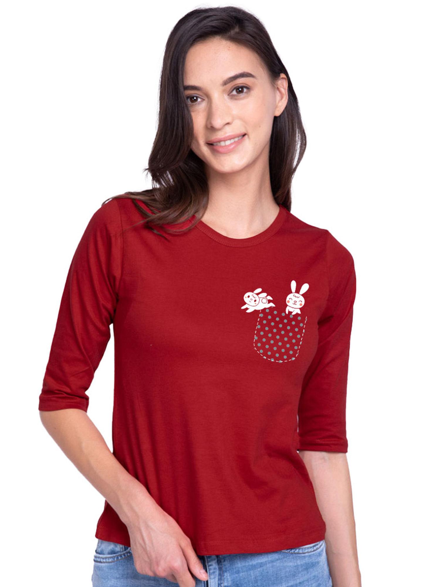 women maroon solid t-shirt