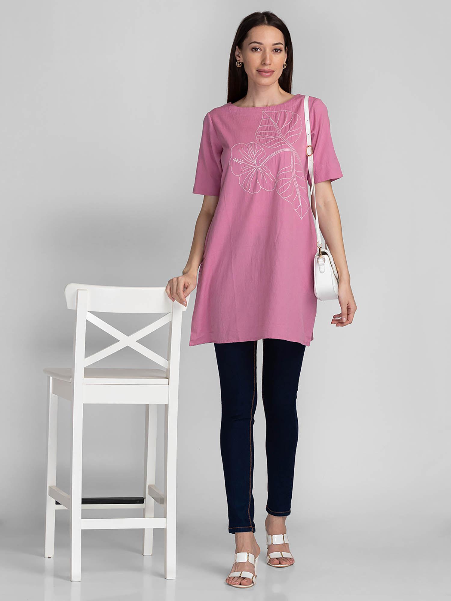 women mauve solid boat neck tunic with embroidery detail