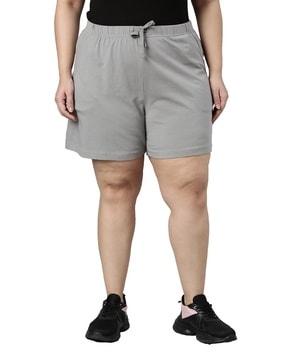 women mid-rise knit shorts