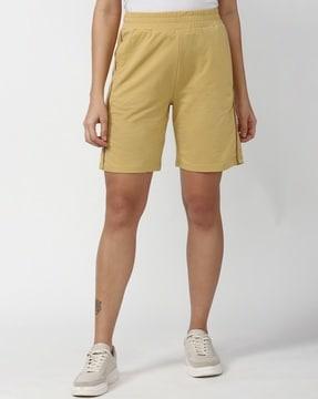 women mid-rise knit shorts