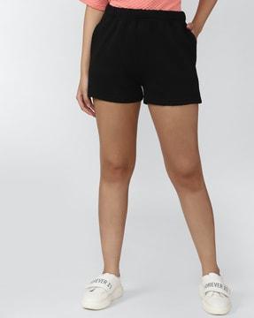 women mid-rise knit shorts