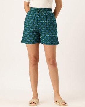 women mid-rise shorts with elasticated waist